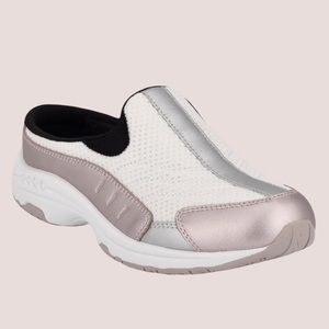 NIB Easy Spirit Slides Size 11 WIDE Rose Gold